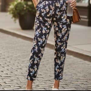 Jessica Simpson Pants Floral Print Pull on Grandmacore Comfortable Soft Navy